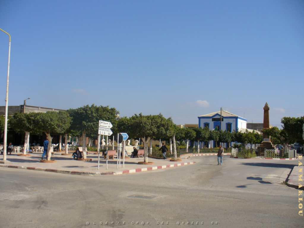 ORAN la place de st cloud.JPG